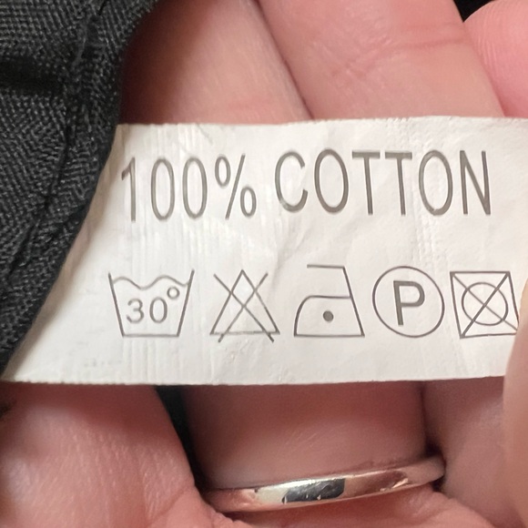 NWOT Smiley Face Bucket Hat! - Picture 10 of 10